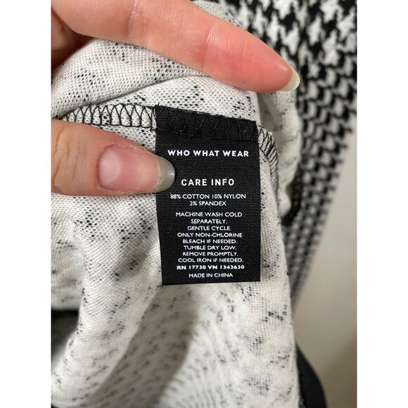 WHO WHAT WEAR Houndstooth Sweater Black White Women's M Crewneck Pullover B&W - Picture 9 of 9
